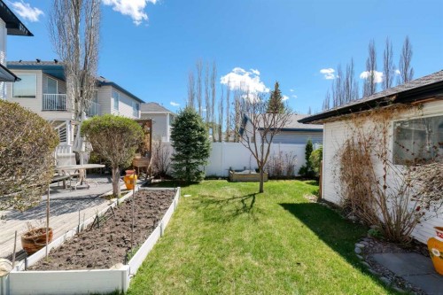 111 West Springs Way Sw, Calgary, AB - Outdoor