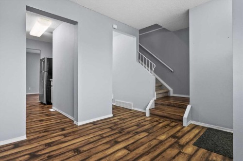 80-2727 Rundleson Road Ne, Calgary, AB - Indoor Photo Showing Other Room