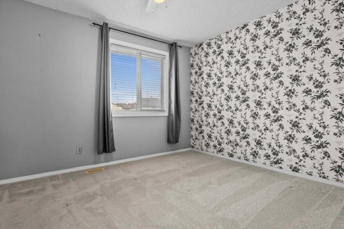 80-2727 Rundleson Road Ne, Calgary, AB - Indoor Photo Showing Other Room