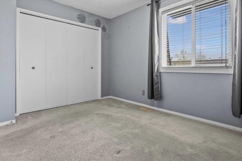 80-2727 Rundleson Road Ne, Calgary, AB - Indoor Photo Showing Other Room