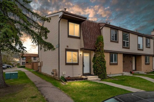 80-2727 Rundleson Road Ne, Calgary, AB - Outdoor