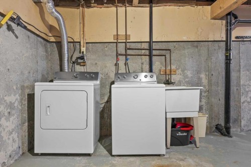80-2727 Rundleson Road Ne, Calgary, AB - Indoor Photo Showing Laundry Room
