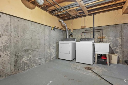 80-2727 Rundleson Road Ne, Calgary, AB - Indoor Photo Showing Laundry Room