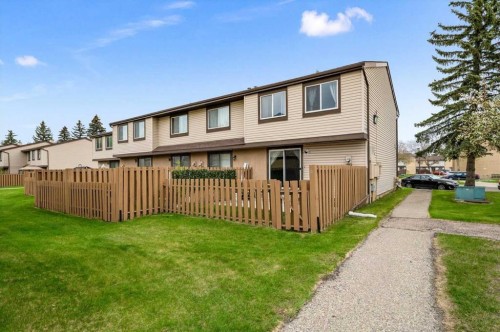 80-2727 Rundleson Road Ne, Calgary, AB - Outdoor
