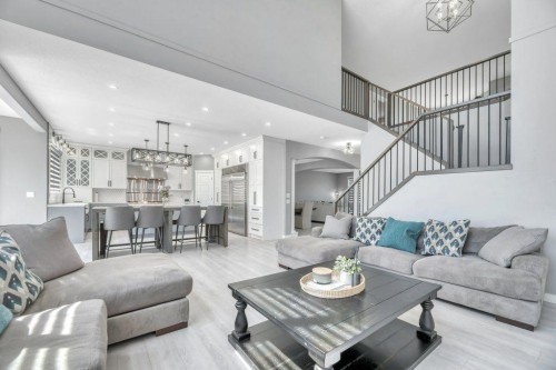712 East Chestermere Drive, Chestermere, AB - Indoor Photo Showing Living Room