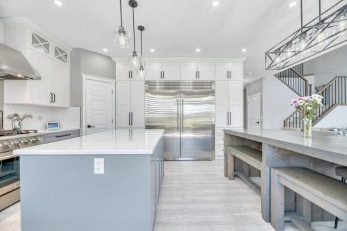 712 East Chestermere Drive, Chestermere, AB - Indoor Photo Showing Kitchen With Upgraded Kitchen