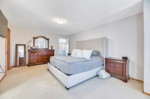 712 East Chestermere Drive, Chestermere, AB - Indoor Photo Showing Bedroom