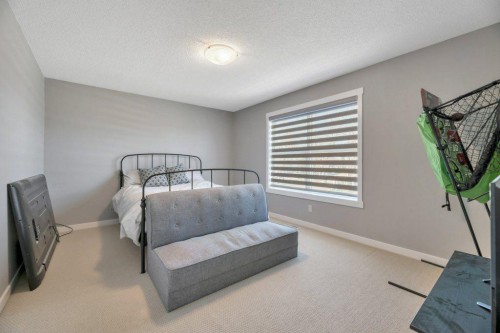 712 East Chestermere Drive, Chestermere, AB - Indoor Photo Showing Bedroom
