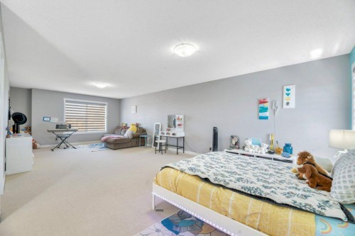 712 East Chestermere Drive, Chestermere, AB - Indoor Photo Showing Bedroom