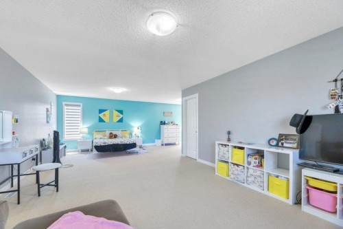712 East Chestermere Drive, Chestermere, AB - Indoor Photo Showing Other Room
