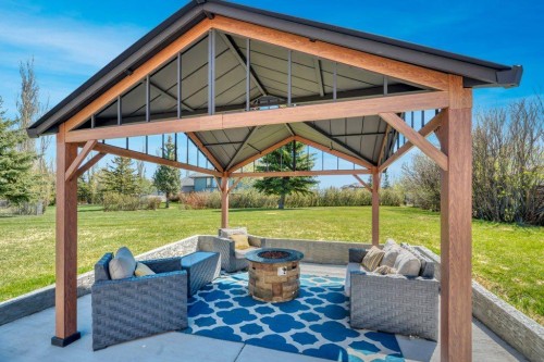 712 East Chestermere Drive, Chestermere, AB - Outdoor