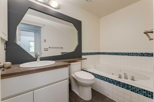 107 9 Street Nw, Calgary, AB 
