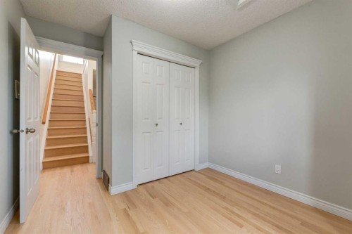 107 9 Street Nw, Calgary, AB 
