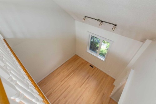 107 9 Street Nw, Calgary, AB 
