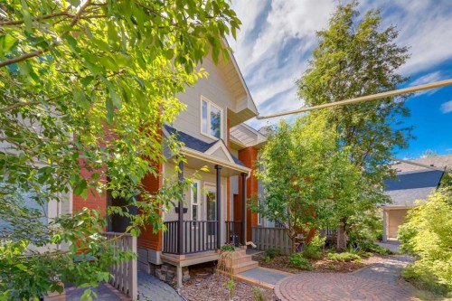 107 9 Street Nw, Calgary, AB 