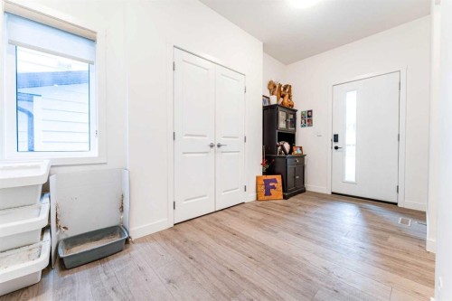 317 Baneberry Way Sw, Airdrie, AB - Indoor Photo Showing Other Room