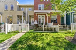 159 Mckenzie Towne Gate SE Calgary, AB T2Z 4G2