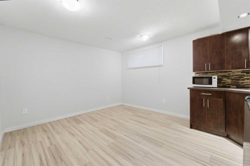 42 Skyview Point Rise Ne, Calgary, AB - Indoor Photo Showing Other Room