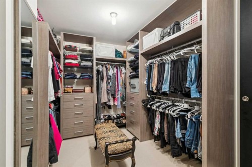 1601-108 9 Avenue Sw, Calgary, AB - Indoor With Storage