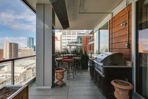 1601-108 9 Avenue Sw, Calgary, AB - Outdoor With Balcony With Exterior
