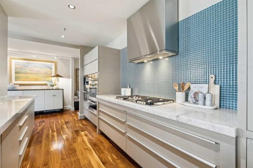 1601-108 9 Avenue Sw, Calgary, AB - Indoor Photo Showing Kitchen With Upgraded Kitchen