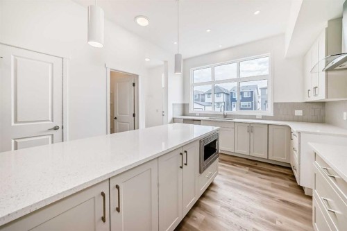 36 Mercado Road Se, Calgary, AB - Indoor Photo Showing Kitchen