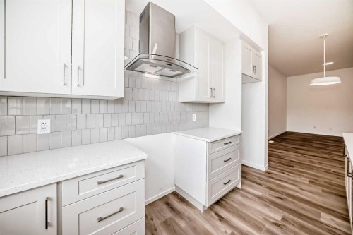 36 Mercado Road Se, Calgary, AB - Indoor Photo Showing Kitchen