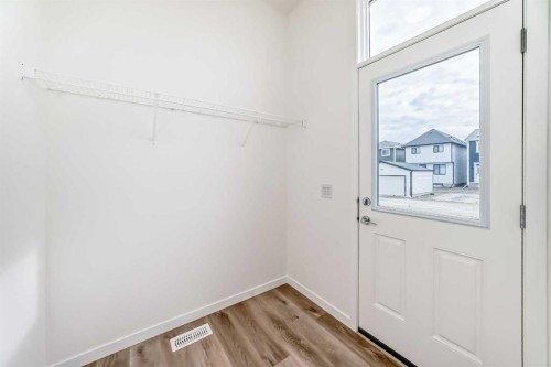 36 Mercado Road Se, Calgary, AB - Indoor