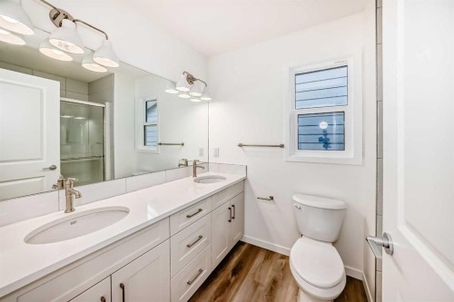 36 Mercado Road Se, Calgary, AB - Indoor Photo Showing Bathroom