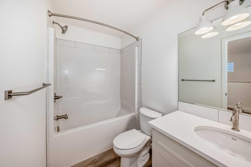 36 Mercado Road Se, Calgary, AB - Indoor Photo Showing Bathroom
