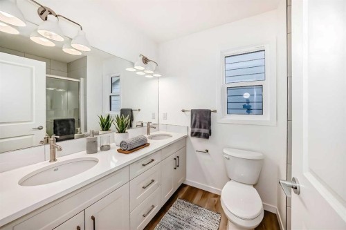 36 Mercado Road Se, Calgary, AB - Indoor Photo Showing Bathroom