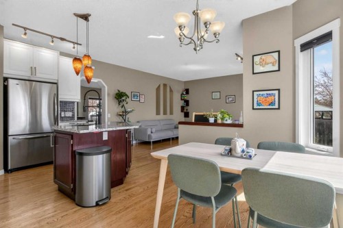 20 Riverwood Crescent Se, Calgary, AB - Indoor
