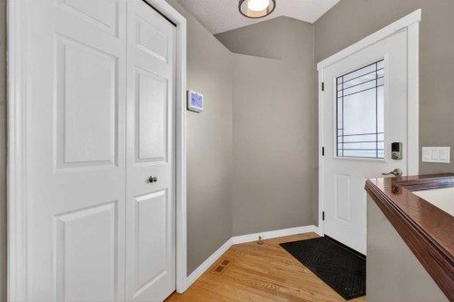 20 Riverwood Crescent Se, Calgary, AB - Indoor Photo Showing Other Room