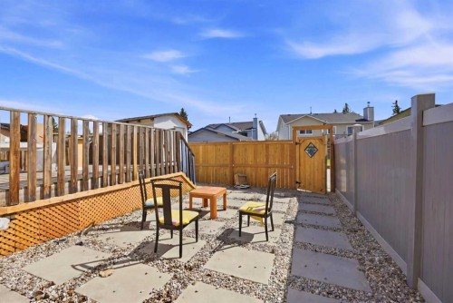 65 Falmere Way Ne, Calgary, AB - Outdoor