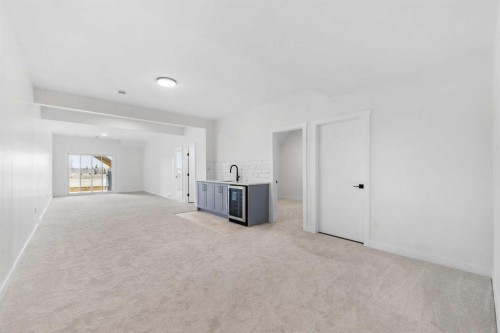 19 Wolf Crescent, Okotoks, AB - Indoor Photo Showing Other Room