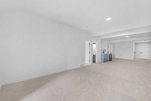 19 Wolf Crescent, Okotoks, AB - Indoor Photo Showing Other Room