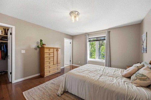 17 Sunset Crescent, Okotoks, AB 