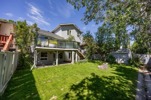 17 Sunset Crescent, Okotoks, AB 
