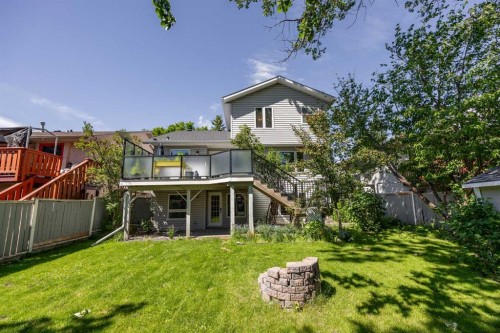 17 Sunset Crescent, Okotoks, AB 