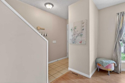 42 Berwick Rise Nw, Calgary, AB 