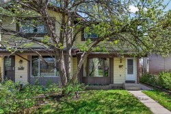 42 Berwick Rise NW Calgary, AB T3K 1C8