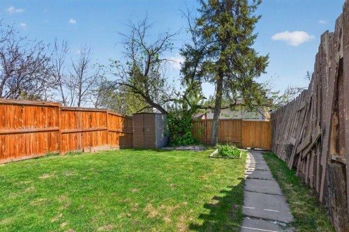 42 Berwick Rise Nw, Calgary, AB 