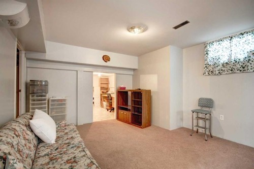 419 2 Street North, Vulcan, AB - Indoor