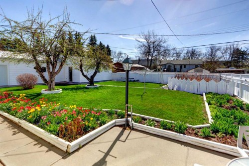419 2 Street North, Vulcan, AB - Outdoor
