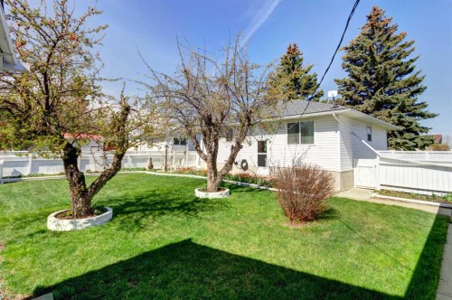 419 2 Street North, Vulcan, AB - Outdoor