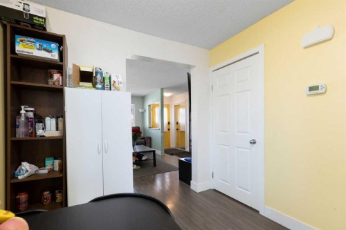 21 Mckernan Road Se, Calgary, AB - Indoor