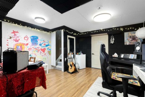 21 Mckernan Road Se, Calgary, AB - Indoor Photo Showing Office