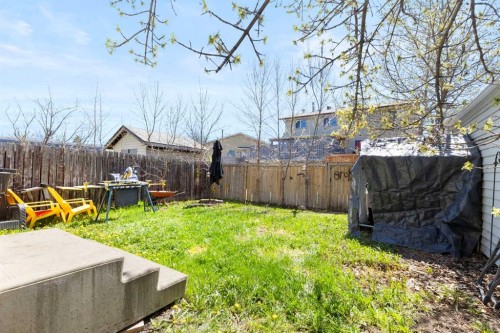 21 Mckernan Road Se, Calgary, AB - Outdoor