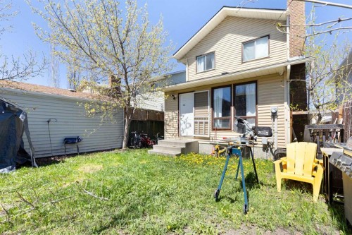 21 Mckernan Road Se, Calgary, AB - Outdoor
