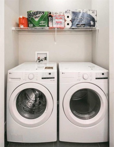 10514 Rockyledge Street Nw, Calgary, AB - Indoor Photo Showing Laundry Room